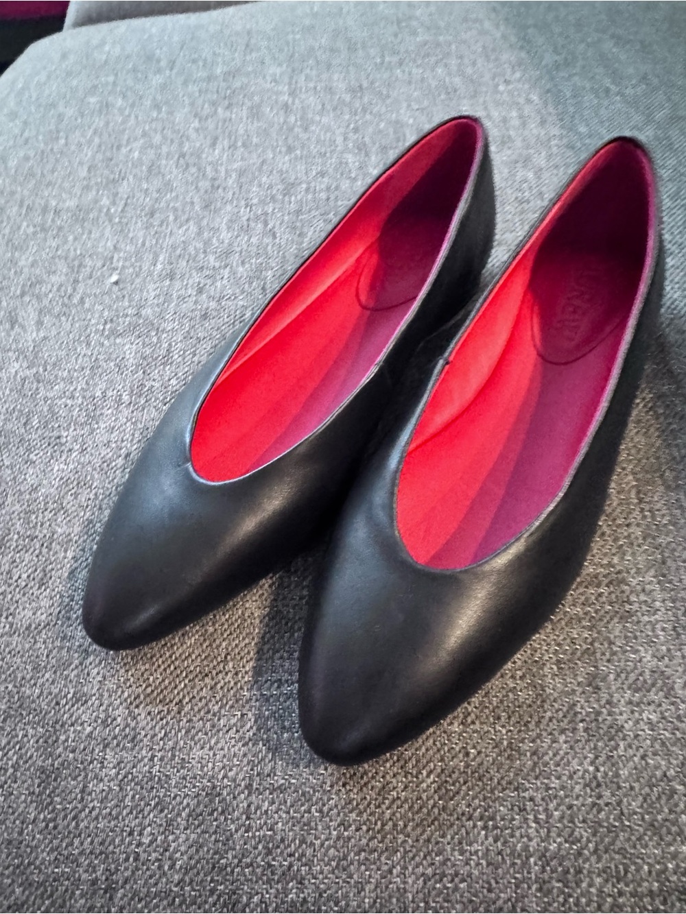 J crew Bea Women’s Black Pointed Ballet Flats sz 7 new in box - Picture 2 of 7